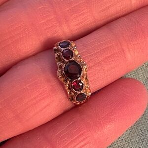 Antique 9K Yellow Gold and Red Garnet Ring